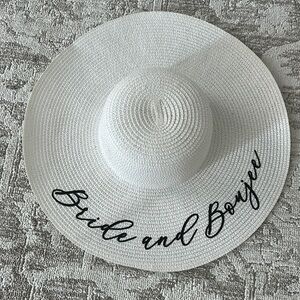 Bride and bouje never worn hat